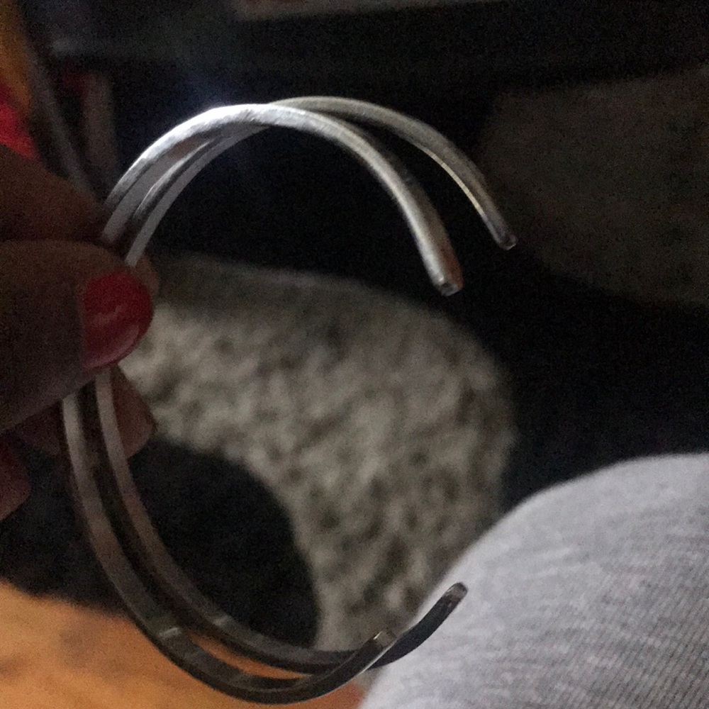 Bracelets - Picture 7 of 8